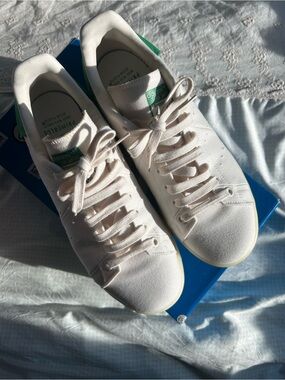 Adidas Stan Smith Off-White Sneakers